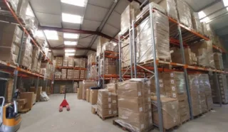  LOCAUX D'ACTIVITÉS 396 M² GUÉRANDE