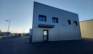  LOCAL D'ACTIVITÉS  300 m² BATZ-SUR-MER