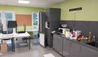  LOCAUX D'ACTIVITÉS 700 M² BOUGUENAIS