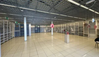  LOCAL COMMERCIAL 625 m² LORIENT