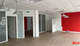  BUREAUX LOCAUX COMMERCIAUX 117 M² SAINT NAZAIRE