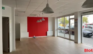  BUREAUX LOCAUX COMMERCIAUX 117 M² SAINT NAZAIRE