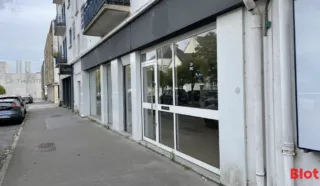  BUREAUX LOCAUX COMMERCIAUX 117 M² SAINT NAZAIRE