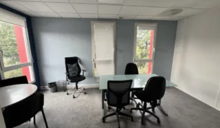 BUREAUX 700 M² BOUGUENAIS