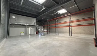  LOCAUX D'ACTIVITÉS 330 M² SAINT HERBLAIN