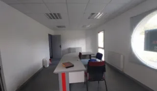  BUREAUX 180 m² PONTIVY
