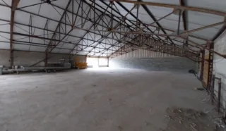  LOCAL COMMERCIAL 700 m² LANDERNEAU