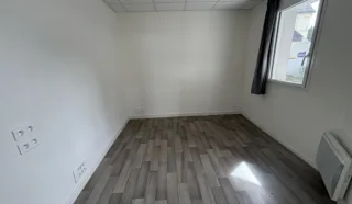  LOCAL PROFESSIONNEL 80 m² LORIENT