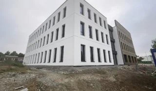  IMMEUBLE DE BUREAUX PLOERMEL 959 m²