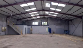  LOCAUX D'ACTIVITÉS 620 M² COUERON
