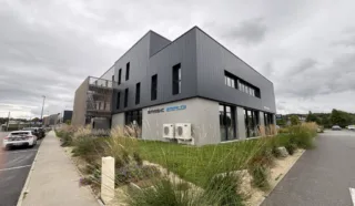  BUREAUX  649 m² LANDERNEAU