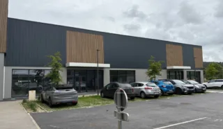  LOCAUX COMMERCIAUX BUREAUX 310 m² LANDERNEAU