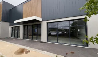  LOCAUX COMMERCIAUX BUREAUX 310 m² LANDERNEAU