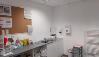  LOCAL PROFESSIONNEL 98 m² BREST