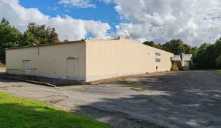  LOCAL D'ACTIVITES 1 120 m² LAMPAUL GUIMILIAU
