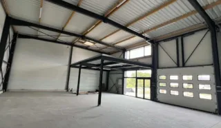  CELLULE D'ACTIVITES SAINT-GILLES 410 m²