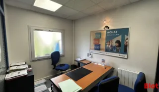  BUREAUX 73 m² SAINT JACQUES DE LA LANDE