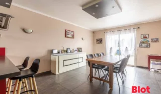 Maison 6 pièce(s)