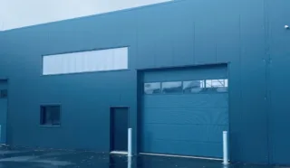 LOCAUX D'ACTIVITES GUICHEN 240 m²