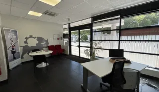  LOCAL COMMERCIAL 75 m² LORIENT