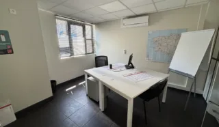  LOCAL COMMERCIAL 75 m² LORIENT