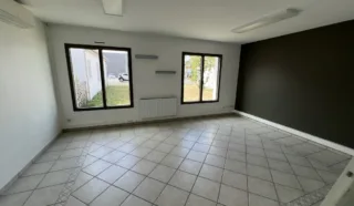  BUREAUX 405 M² BASSE GOULAINE