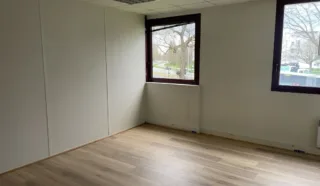  BUREAUX 373 m² RENNES