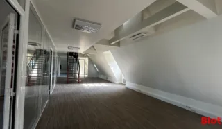  BUREAUX 320 m² RENNES