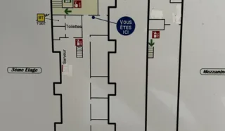  BUREAUX 320 m² RENNES