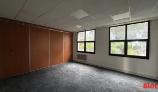  BUREAUX 169 m² CESSON-SEVIGNE