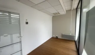  BUREAUX 120 m² VERN-SUR-SEICHE