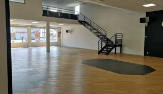  LOCAL D'ACTIVITES RENNES 830 m²