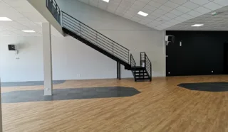  LOCAL D'ACTIVITES RENNES 830 m²