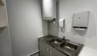  LOCAUX COMMERCIAUX 95 M² NANTES