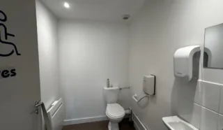  LOCAUX COMMERCIAUX 95 M² NANTES