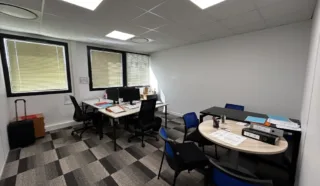  BUREAUX 169 M² REZÉ