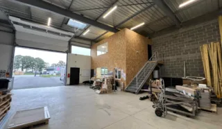  LOCAUX D'ACTIVITES GUICHEN 240 m²