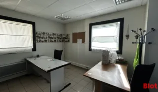  BUREAUX 415 m² BRUZ