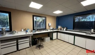  BUREAUX 415 m² BRUZ
