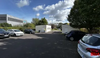  BUREAUX 415 m² BRUZ