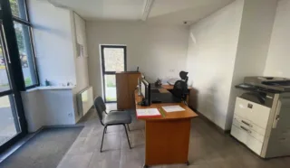  BUREAUX VITRÉS 120 m² GUINGAMP Gare