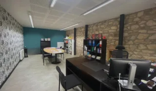  BUREAUX VITRÉS 120 m² GUINGAMP Gare