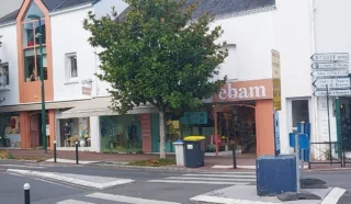  Local commercial/80m²/SAINT LUCE SUR LOIRE