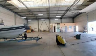  LOCAL D'ACTIVITÉS ARZAL 350 m²
