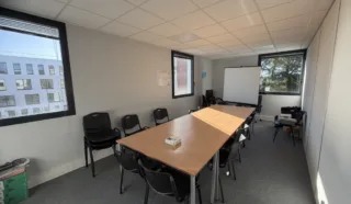 BUREAUX 192 m² CHARTRES DE BRETAGNE