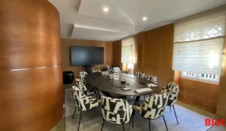  BUREAUX 94 M² LA BAULE ESCOUBLAC