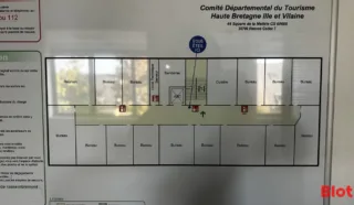  BUREAUX 121 m² RENNES