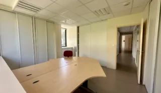  BUREAUX 106 m² RENNES