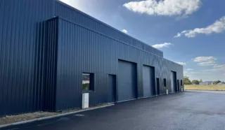  3 CELLULES D'ACTIVITÉS 750 m² LA BOUEXIERE