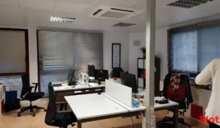  BUREAUX 150 M² LANGUEUX